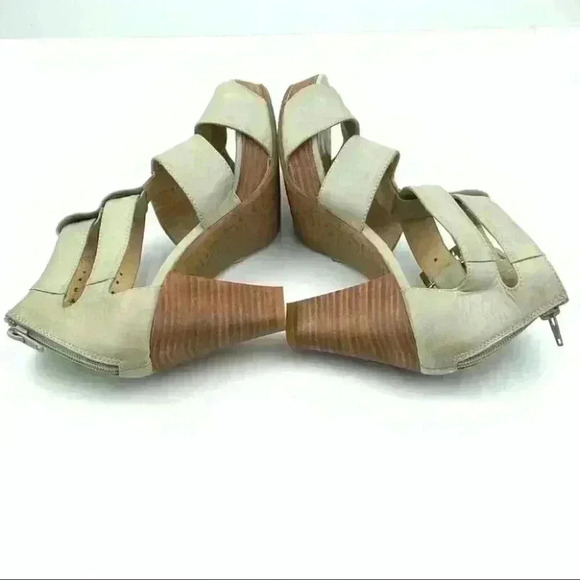 Gadea womens heels size 9 beige leather strappy chunky platforms - Picture 5 of 11